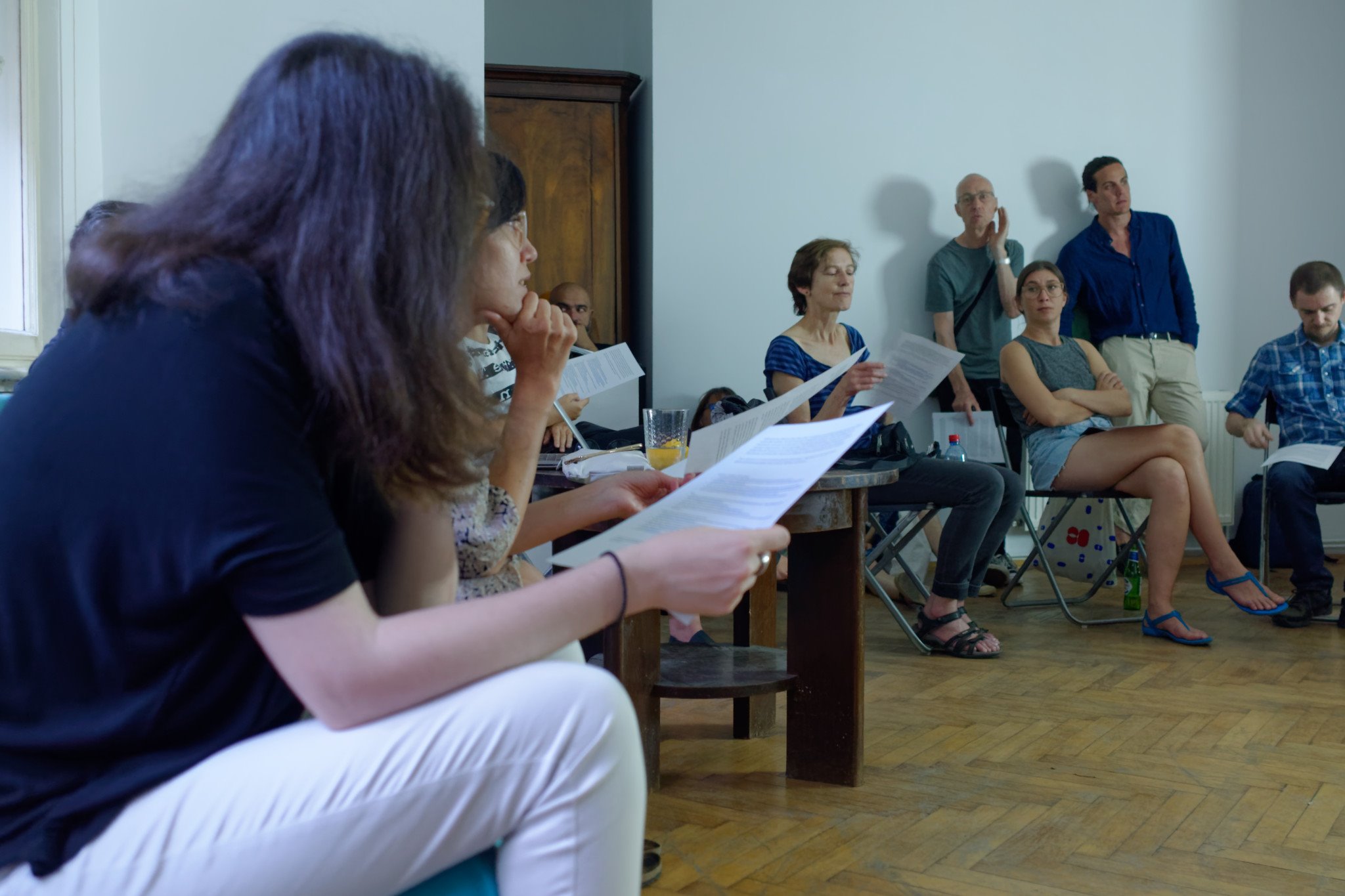 Attendants reading Constant’s “Dear Cultural Institution, There’s an Elephant in the Room” letter. Photo by Florian Cramer.